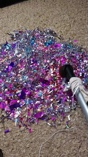 Discover the Benefits of Using a Dusting Brush