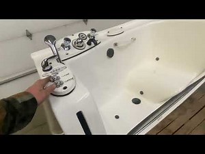 MasterCare handicap accessible bath tub