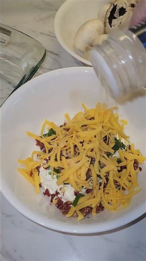 Bacon Cream Cheese Mushrooms | The perfect appetizer!