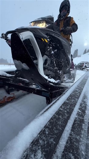 Marlon Recreational Products | It’s that easy 😤😤 The benefits of running a Marlon Single Loader: • One person operation • Quick and easy loading & unloading • Fits a... | Instagram