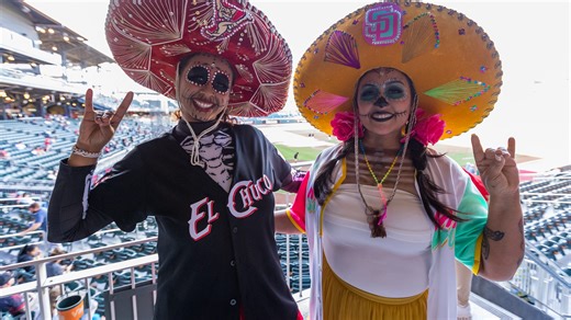 El Paso Chihuahuas home opener draws fans vs. Albuquerque Isotopes