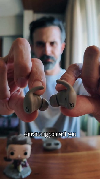 4 kinds of headphones i use everyday
