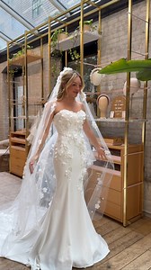 37K views · 6K reactions | trying on a wedding veil for the first time 凉 | Rachel Martino | Facebook