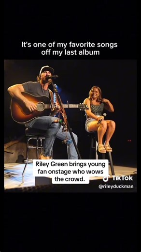 Prime Time Country Music on Instagram: "Riley Green gave another fan a shot at singing with him. He brought a girl named Rachel up to join him for, ‘Don’t Mind If I Do’. Def wasn’t expecting how this went. 📹 Riley Green on TikTok #primetimecountry #rileygreen #fan #wow #primetimecountrymusic #ptcm #countrymusic"