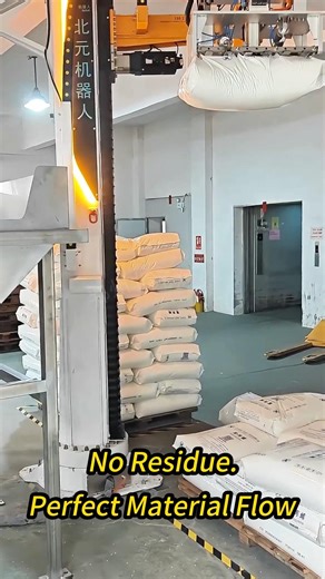 Perfect unpacking and feeding #depalletizer#depalletizing #machine#plastic#manufacturing#palletizer