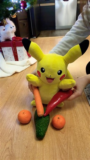 He Finally Got It?! Pikachu’s Best Performance Yet ⚡🎶