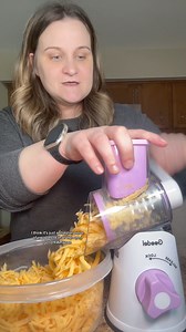 I give the new cheese grater a 10/10 #cheesegrater #cheesetok #cheese #tiktokshopspringsale #tiktokshop #tiktokshopfinds | Autumnhitthejackpot