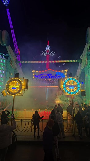 46K views · 580 reactions | Le Top spin fresh e.fleur est plein ! Venez vivre la sensation looping avec le talentueux Emmanuel Fleur au micro de sa machine  Manège extrême, sensation reporter pour Photographie Foraine | Photographie Foraine | Facebook