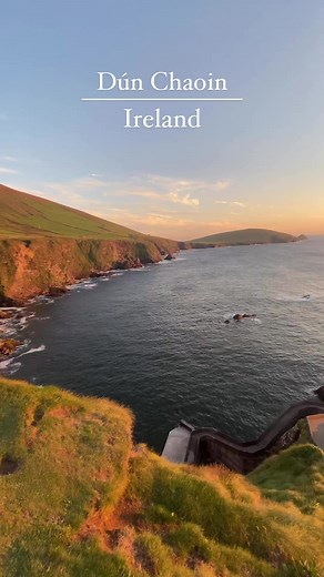Have you ever spotted the stunning Blasket Islands from the mainland? Find breathtaking viewpoints like this one at Duniquin Pier along the Slea Head Drive! 🤩 📸 mandybesnapping [IG] | #KeepDiscovering #WildAtlanticWay | Wild Atlantic Way