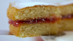 First Term: Lesson 1 - Classic Sponge Cake