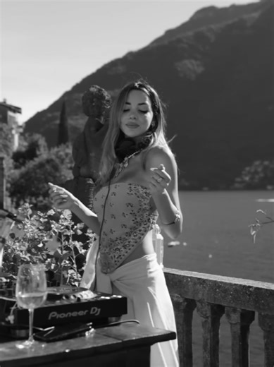 Gira: Afro House in the Heart of Nature