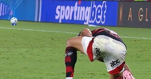 Goleiro do Flamengo responde se cueca do Bob Esponja de Carrascal é verdadeira