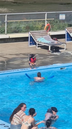 Nathan saute pour la première fois seul bravo !! Nathan Bergeron Lapointe Sarah Bergeron | Isaack Lamontagne