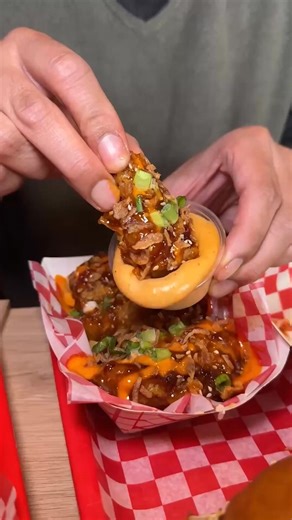 🌟 Attention Chicago Restaurant Owners! 🍽️ 📣 Turn your food into local buzz 🥁 3 Influencers start at $299/mo 📍 Get featured by Chicago creators with real local audiences 📸 Fresh, authentic Chicago food content every month 🍴 If people love what they see, they’ll know where to find you 🚀 Visit www.mustard.love and see if influencer marketing fits your business | Mustard Local Influencer Marketing App