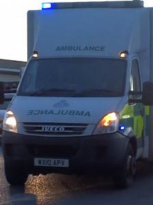 #scottishambulanceservice Sort Team responding to a large fire in Govan a few year's ago #ambulance #glasgow #999