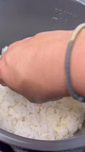 Making some quick 4 minute rice in the Cosori pressure cooker | Hymel’s Kajun Kitchen