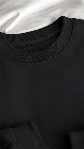 Long sleeve sweater outfit ideas for stylish looks