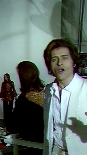 Joe Dassin - Les Champs-Elysées (1969) #joedassin #leschampselysees #musique #chanson #song #pourtoi #foryou #fyp #french #france #foryoupage #1969