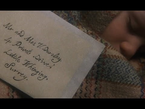 Harry Potter and the Philosopher's Stone (2001) - 'Prologue/Privet Drive' scene