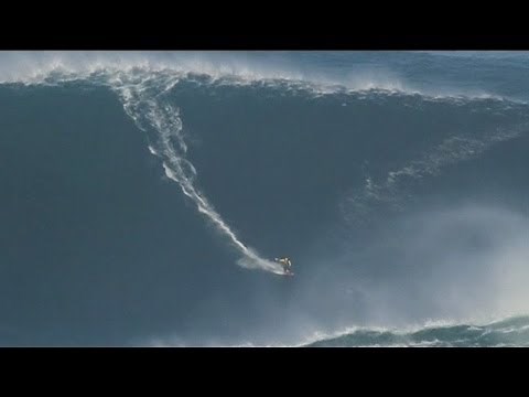 Weltrekord auf der Wahnsinns-Welle! - Surfer rides 90 foot wave - World Record - Garrett McNamara