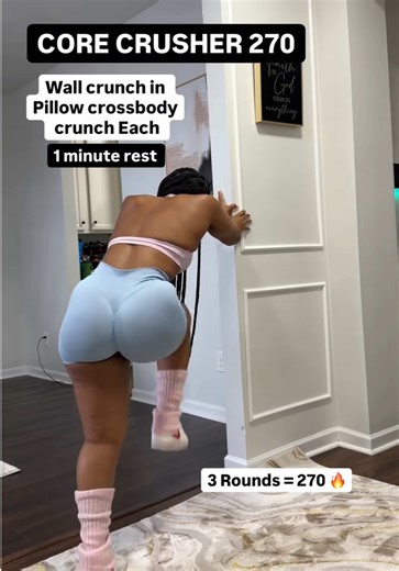 Comment *Core* for my home workout routine Fitness can get overwhelming when you do it alone. Trying to piece together, random workouts, not knowing if you’re doing the right moves, starting over every Monday because you don’t have structure. My daily follow along workouts fix all of that. I take out all the guesswork, you follow me rep for rep and I guide you the entire time 🔥 My app gives you: 30-min follow along workouts that show you exactly what to do 💪🏻 Workouts designed to tighten & to