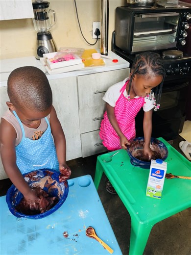 Kids Baking Fun: My Favorite Recipes with Friends