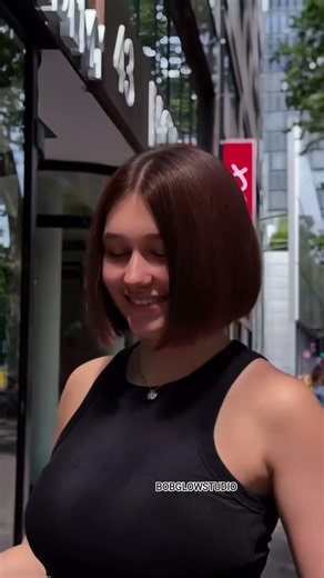 Beautiful Bob Haircut Transformation ✂️ Sleek Short Bob Hairstyle #Shorts