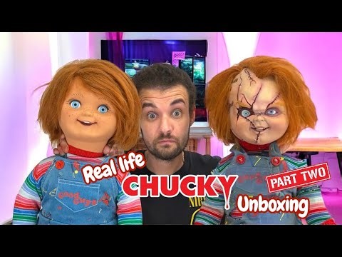 Comparing Life-Size Chucky Dolls From Trick Or Treat Studios & Neca!!!