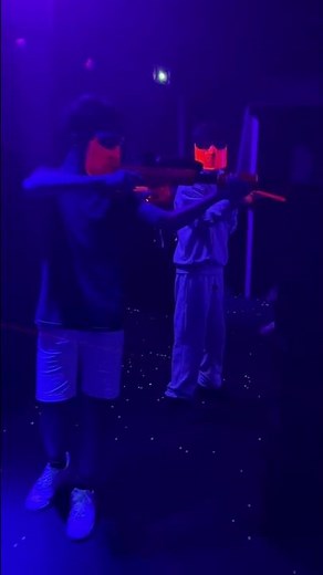 LaserBall Courbevoie — L’arène où tout le monde prend des tirs !