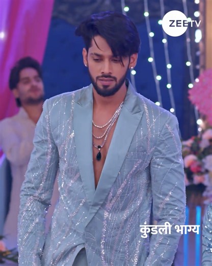 1.1M views · 10K reactions | Aakhir Nidhi kaunsi nayi chaal chalkar tabaah kar degi Luthra parivaar ki khushiyaan? Dekhiye #KundaliBhagya, Somvaar se Shukravaar, raat 9:45 baje, sirf #ZeeTV par aur kahin bhi, kabhi bhi ZEE5 Shows par - https://zee5.onelink.me/RlQq/twKBZEE5 #NayeRishteyNayiKahaani #ZeeOnTheGo #ShaktiAnand #ShraddhaArya Paras Kalnawat #AdrijaRoy | ZEE TV | Facebook