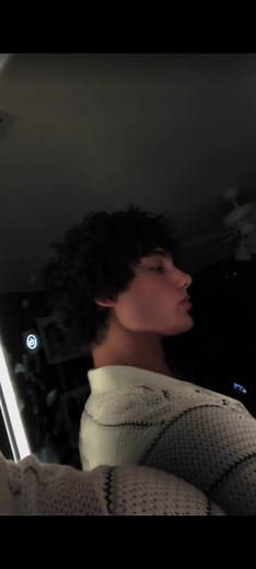 Achieving the Perfect Hullo Hair Look