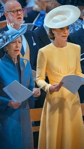 The British Royal Family singing the national anthem 🇬🇧