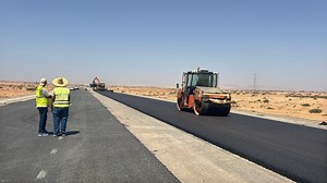 Le projet de l’autoroute Guercif-Nador, qui permettra de connecter le futur complexe industrialo-portuaire Nador West Med (NWM) au réseau autoroutier national, suit un bon rythme d’avancement. | Le360