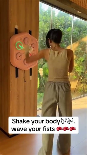 The perfect foundation for your Music Boxing workouts! 🥊🧘‍♀️ Music Boxing Machine + PROIRON Yoga Mat