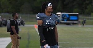 WR Jalen Harris locks in two official visits