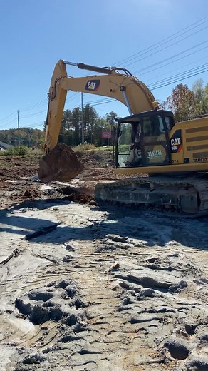 Working with Trimble Earthworks 3D to dig out an underground water detention system for a parking lot. — WORK THE DIRT — #workthedirt #digitdigitalgps #excavator #trimble #dirtwork | Dig-It Digital GPS