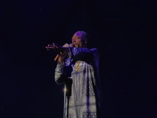 Snoop Dogg & Wiz Khalifa ft. Bruno Mars - Young, Wild and Free | Scorpio