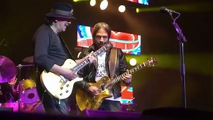 180K views · 9.8K reactions | Inolvidable noche con mi muy querido y admirado Carlos Santana y su increíble banda!... Video cortesía @fcurieljr Gracias por su buena vibra!!! Manolo Ca PRS Guitars #guitar #video #music #magic #friends @hardrockcafe #fortlauderdale Instagram: oficialvallin | Maná | Facebook