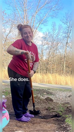 Not everyone shows the ugly side of postpartum, the losing yourself, the depression, the anxiety. I had given up on myself completely after five kids. But I’ve fought like hell to get myself back. #elliemd #shotgirls #momoffive #weightloss https://elliemd.com/delaneypaul | Delaney Paul