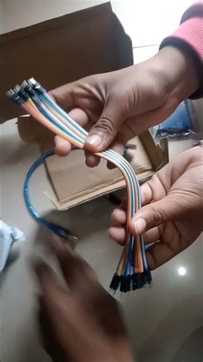 un boxing Arduino UNO board #arduino #viral #robot