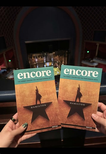 Seriously the best experience ever watching Hamilton LIVE after streaming it on my tv over a million times. 1000000/10, no notes!!! ⭐️ #hamiltonmusical #theroomwhereithappens #musicaltheatre