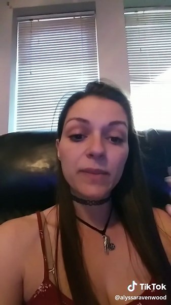 Alyssa Ravenwood on TikTok