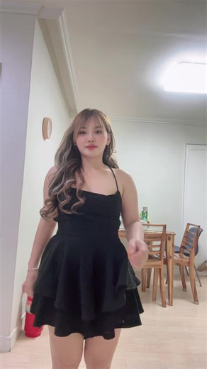 Pop The Balloon: Filipino Girl Sings in Korea
