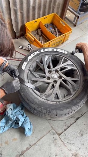 CAR TYRE STICKER INSTALL IN NEW CRETA #cartyresticker #caraccessories #carlover #modified #shorts