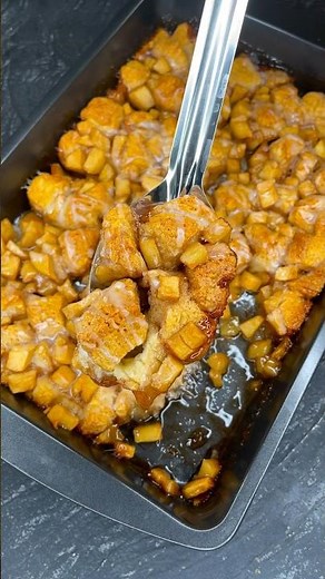 Apple Pie Biscuit Bake