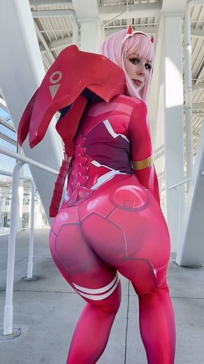 D🐼 on Instagram: "Zerotwo ❤️ #zerotwo #zerotwocosplay #darlinginthefraxx #foryou #anime #02 #waifu #weebtok #animegirl #02cosplay #viral #weeb #cosplay #cosplayer"