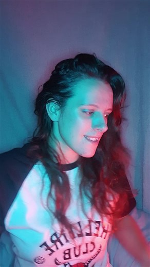 POV: Bella finds Edwards stash of Metallica CDs #twilight