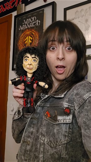 Making a Dio Figure! #ronniejamesdio #dio #blacksabbath #heavymetal #metal #sewing #fabricart