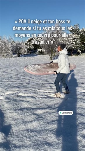Il neige à La Rochelle ! On met tous les moyens en œuvre pour continuer à venir travailler ⛷️ et vous trouver des missions 🤙🏻 #interim #neige #larochelle #surf #recrutement