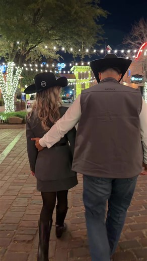 my cowboy 🩶 #dallasfortworth #foryoupage #westernfashion #stockyards #bftiktok